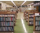 幸図書館の内観